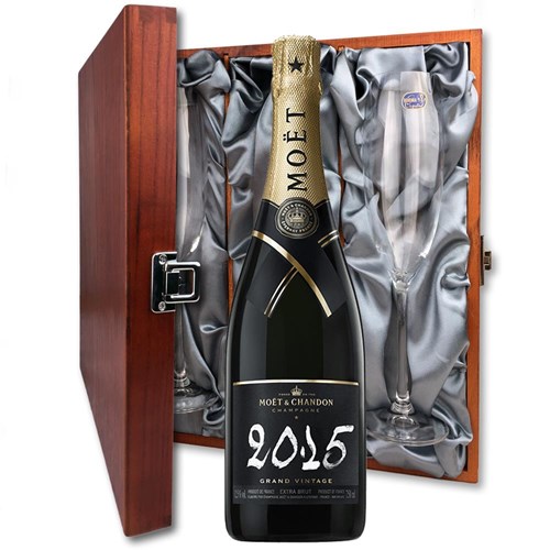 Moet And Chandon Brut Vintage 2013-15 Champagne 75cl And Flutes In Luxury Presentation Box